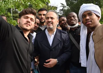 Aktaş 72 ülkeden 350 öğrenciyle kahvaltıda buluştu