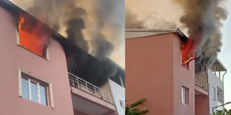 Bursa’da cinnet getiren adam evini ateşe verdi
