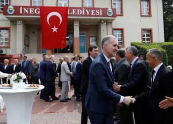 İnegöl protokolü bayramda bir araya geldi
