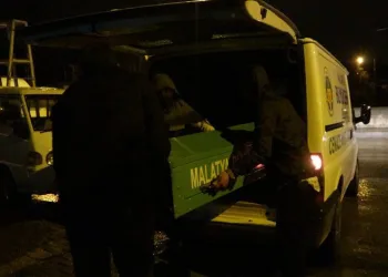 15 yaşında baba katili oldu