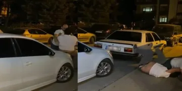 Darp edilen kadını vatandaşlar kurtardı