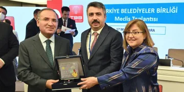 Yıldırım’a ‘Çocuk Dostu Şehirler’ ödülü