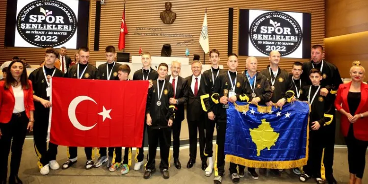 Kardeş Kentler Basketbol Turnuvası’nda dostluk kazandı