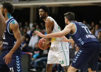 Frutti Extra Bursaspor EuroCup yarı finalinde Andorra’yı 85-68’lik skorla geçerek finale yükseldi