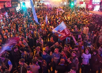 Trabzonspor şampiyonluğu Bursa’da kutlandı
