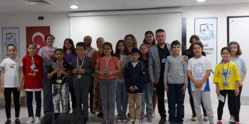 Bursa’da eğlenerek İngilizcelerini geliştiriyorlar