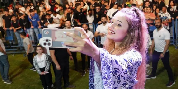 Pınar Süer Kestel’de sahne aldı