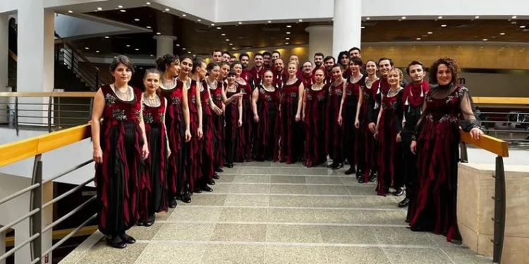 Nilüfer’in korolarına İzmir’de başarı ödülü