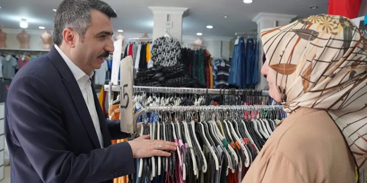 Başkan Yılmaz’dan esnafa bayram ziyareti