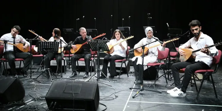 Bursa’da halk müziği öğrencilerinden konser