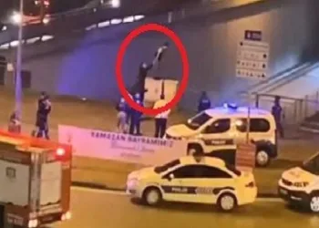Bursa’da intiharı polis engelledi