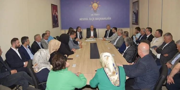 Kestelliler, ilçenin geleceği için kolları sıvadı