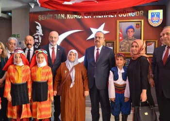 Şehit Mehmet Güngör Okulu şehit köşesi açıldı