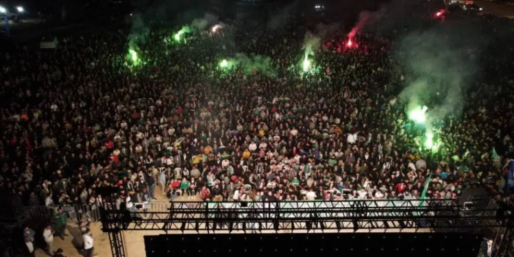 Frutti Extra Bursaspor ile finale doğru