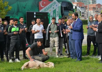 Bursaspor, Bandırma yolcuğu öncesi kurban kesti