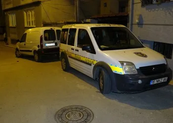 Bursa’da tatile giden ailenin altınları çalındı