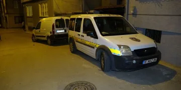 Bursa’da tatile giden ailenin altınları çalındı