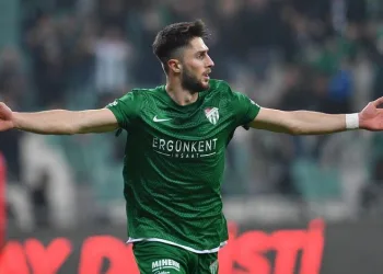 İsmail Yüksek: “Bursaspor hak ettiği yerlere ulaşacaktır”