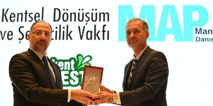 İnegöl’ün kentsel dönüşüm projesi ödülle başladı
