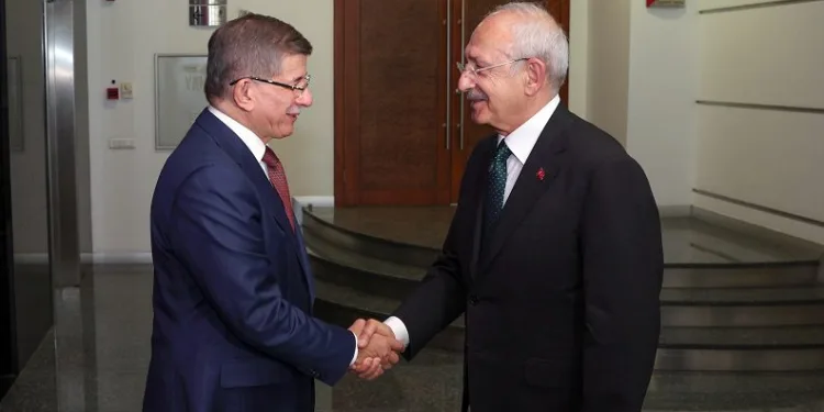 CHP lideri Ahmet Davutoğlu’nu ağırladı
