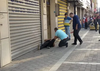 Bursa’da rehin alınan kadını polis kurtardı