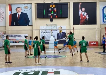 Yıldırım’da okul sporları şenlikleri başladı