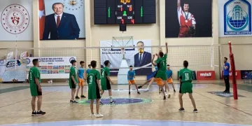 Yıldırım’da okul sporları şenlikleri başladı