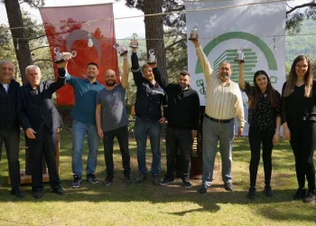 Bursa Çimento çalışanlarını ödüllendirdi
