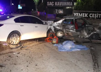 Feci kazada 4 ölü! Sürücünün alkollü olduğu iddia edildi