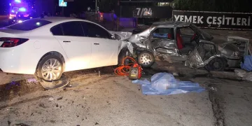 Feci kazada 4 ölü! Sürücünün alkollü olduğu iddia edildi