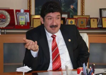 Eski milletvekili ağabeyini kurşunladı