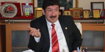 Eski milletvekili ağabeyini kurşunladı