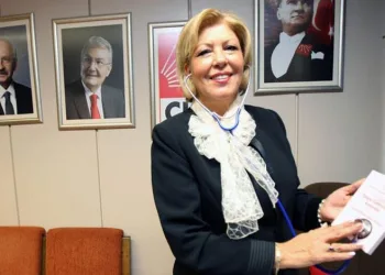 CHP’li Canan Arıtman hayatını kaybetti