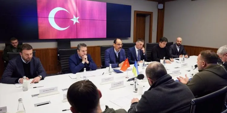 Sözcü Kalın’dan Kiev’e ziyaret