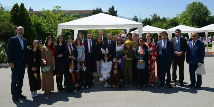 Bursa’da okul bünyesinde kitap festivali