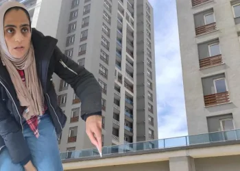 Kan donduran olay! Evde doğurup balkondan attı
