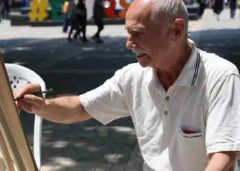 Bursalılar tuval başında