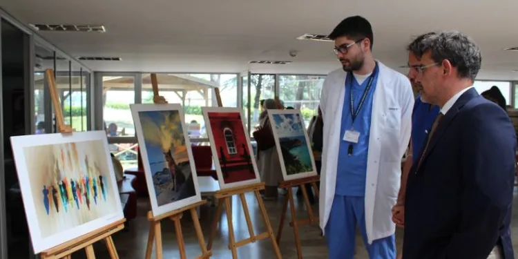 Bursa’da geleceğin doktorlarından fotoğraf sergisi