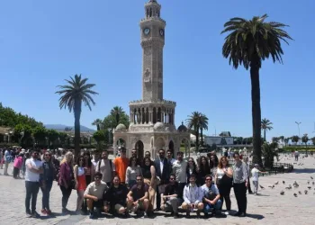 Bursa Gemlik’ten İzmir’e gençlik köprüsü