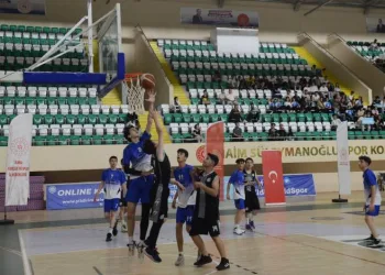 Bursa Yıldırım’da Okul Sporları Şenliği