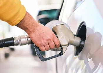 Benzine bu gece yarısı zam geliyor