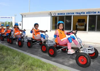 Bursa’da trafik eğitim temelden başlıyor