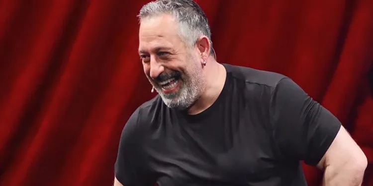 Cem Yılmaz’dan stand-up eleştirilerine yanıt
