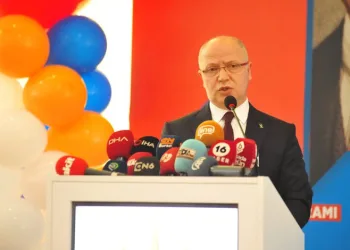 AK Parti Bursa teşkilatı törende bayramlaştı