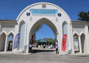 Bursa’da mezarlıklara ulaşım ücretsiz