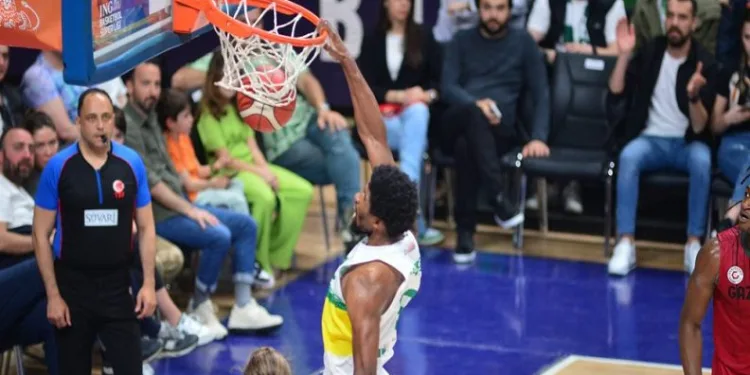 ING Basketbol Süper Ligi 30. Hafta: Frutti Extra Bursaspor 85-82 Gaziantep Basketbol