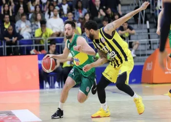ING Basketbol Süper Ligi Play-Off: Fenerbahçe Beko: 93 – Frutti Extra Bursaspor: 81