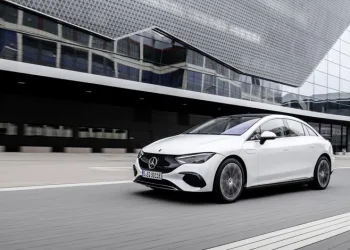 Tamamen elektrikli Mercedes EQE Türkiye’de