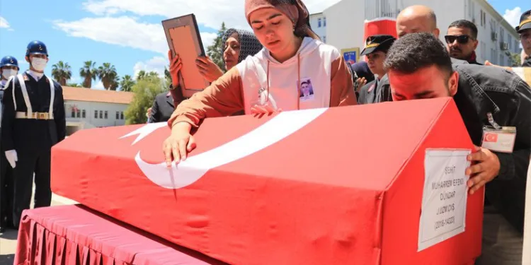 Kazadan 28 gün sonra şehit olan uzman çavuşa son görev