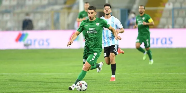 Onur Atasayar, Bursaspor’a veda etti